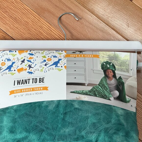 "I Want To Be" Hooded Throw Blanket - Picture 4 of 6